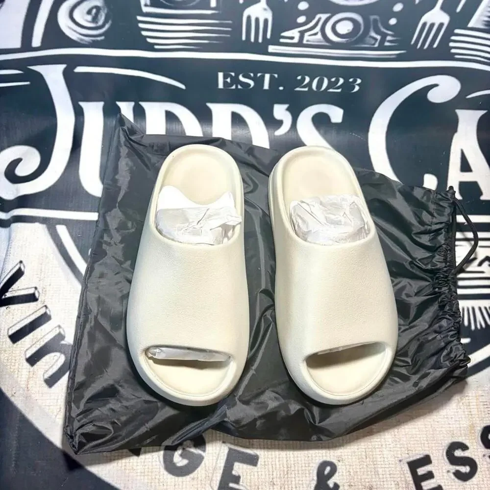 🚨 New in Storage Bag Yeezy Slides Men's YS-01 Authentic 2026 YZY Cream Size 7